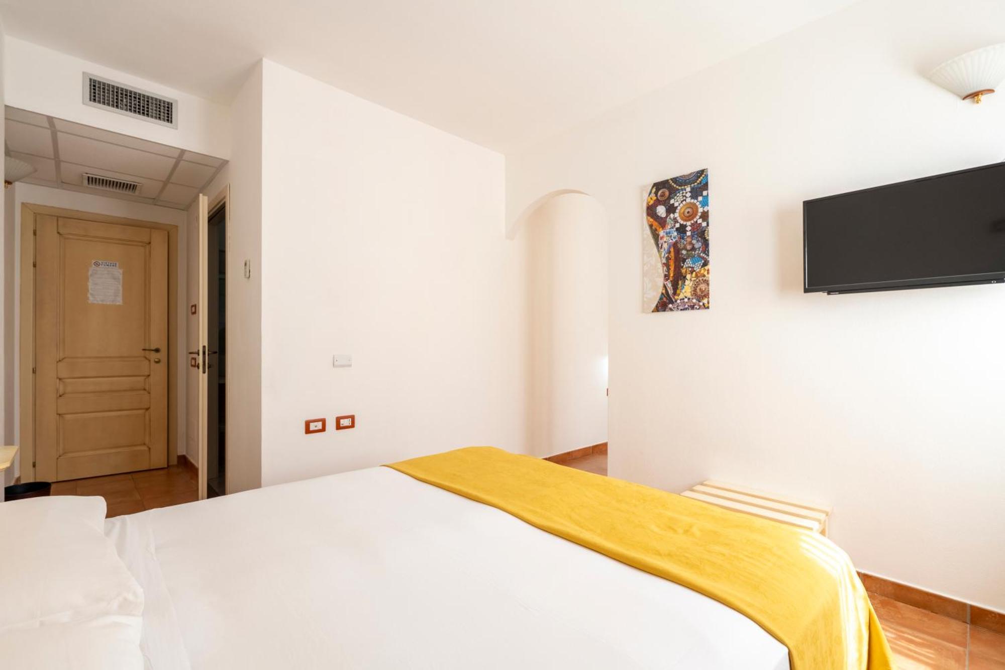 Hotel Marie Claire